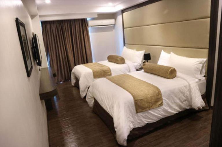 My Happy Place West Avenue Suites 케손시티 외부 사진