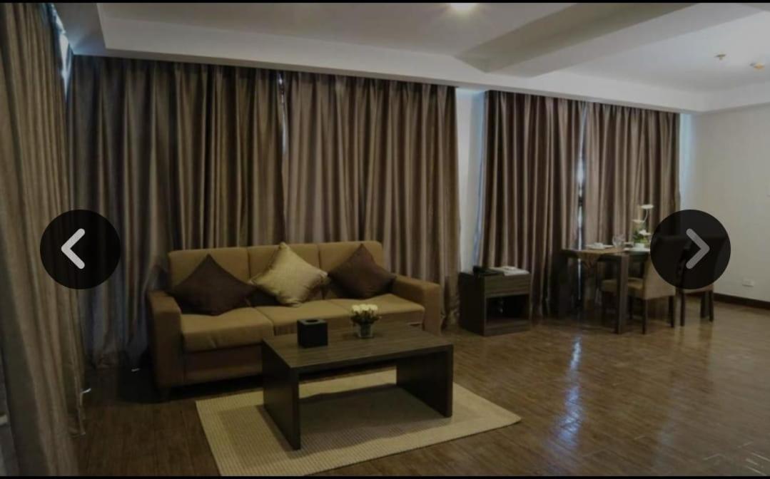 My Happy Place West Avenue Suites 케손시티 외부 사진