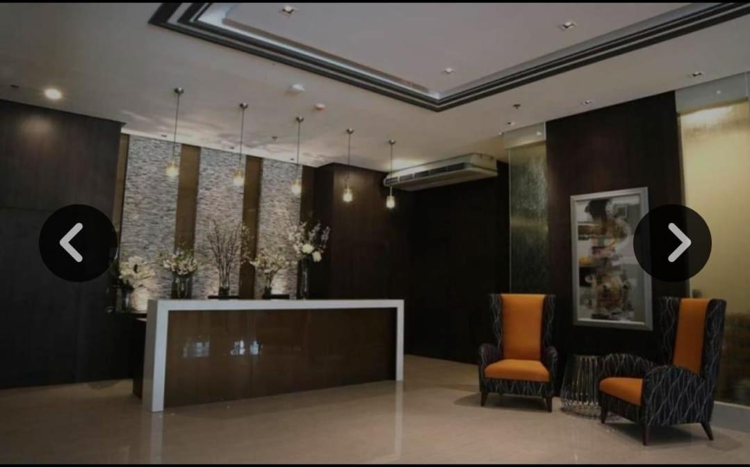 My Happy Place West Avenue Suites 케손시티 외부 사진